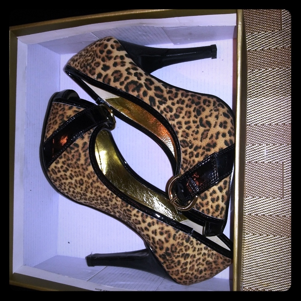 Leopard heels